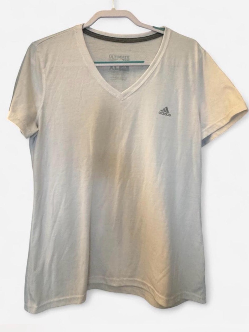 XL adidas Women’s White V-Neck Short Sleeve Ultimate Tee